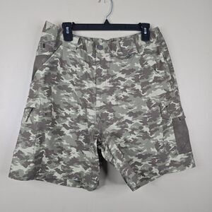 Reel Legends Fishing Camouflage Cargo Shorts Size 36